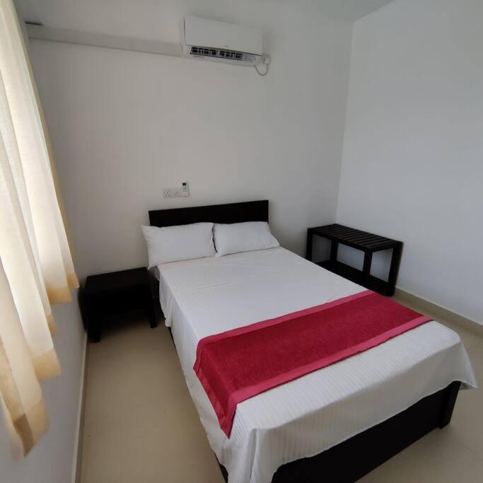 Modern In Close Proximity To The Apartment