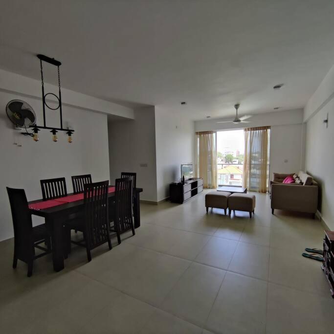 Apartment Modern In Close Proximity To The *